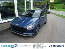 Vibrant blue / mic Neu 2025 Hyundai i20 Trend Limousine | 22.690 € (Etwas zu teuer)