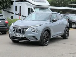 Ceramic grey Gebraucht 2024 Nissan Juke N-Connecta SUV | 25.690 € (Teuer)