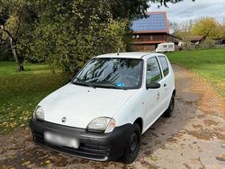 Weiß Gebraucht 2010 Fiat Seicento Kleinwagen | 2.300 €