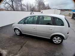 Silber Gebraucht 2009 Opel Meriva Innovation Van / Kleinbus | 2.790 € (Fairer Preis)