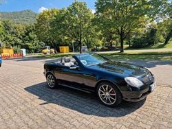 Schwarz Gebraucht 2003 Mercedes SLK200 Cabrio | 3.400 € (Fairer Preis)