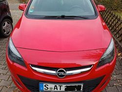 Rot Gebraucht 2015 Opel Astra Selection Kombi | 5.950 € (Fairer Preis)