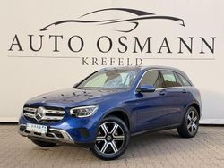 Blau Gebraucht 2021 Mercedes GLC300e AMG line SUV | 34.750 € (Guter Preis)