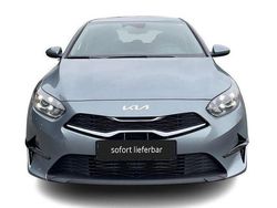 Silber Neu 2025 Kia Ceed Best Kleinwagen | 22.970 € (Guter Preis)