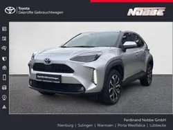Silver metallic Gebraucht 2023 Toyota Yaris Cross Team SUV | 23.900 € (Fairer Preis)
