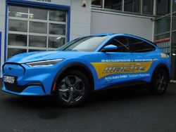 Blau Gebraucht 2022 Ford Mustang Mach-E Premium SUV | 29.960 € (Superpreis)