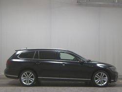 Schwarz Gebraucht 2021 VW Passat R-line Kombi | 19.680 € (Fairer Preis)