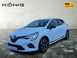 Arktis weiß Gebraucht 2023 Renault Clio V Evolution Limousine | 13.998 € (Fairer Preis)