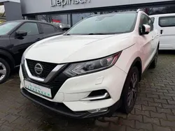 Weiß Gebraucht 2018 Nissan Qashqai N-Connecta SUV | 15.990 € (Teuer)