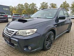 Grau Gebraucht 2011 Subaru Impreza Limousine | 2.190 €