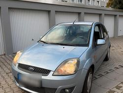 Blau Gebraucht 2008 Ford Fiesta Kleinwagen | 1.880 € (Fairer Preis)
