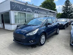 Blau Gebraucht 2017 Ford S-MAX Titanium Van / Kleinbus | 13.990 € (Superpreis)