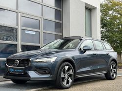 Denim blue Gebraucht 2022 Volvo V60 CC Ultimate Kombi | 31.890 € (Teuer)