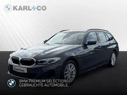 Grau Gebraucht 2023 BMW 320 Shadowline Kombi | 35.898 € (Fairer Preis)