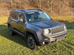 Grau Gebraucht 2016 Jeep Renegade Trailhawk SUV | 13.000 € (Fairer Preis)