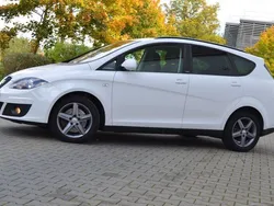 Weiß Gebraucht 2015 Seat Altea XL 4You Van / Kleinbus | 8.380 €