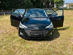 Schwarz Gebraucht 2020 Hyundai i20 Kleinwagen | 9.500 € (Superpreis)