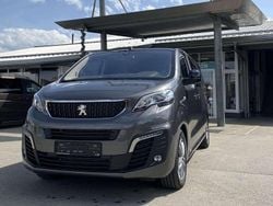 Grau Gebraucht 2024 Peugeot Traveller Allure Van / Kleinbus | 67.290 €