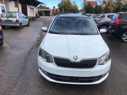 Weiß Gebraucht 2017 Skoda Fabia Clever Kleinwagen | 6.000 € (Guter Preis)