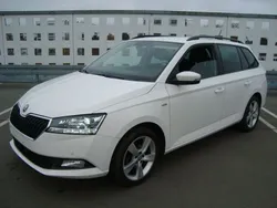 Weiß Gebraucht 2019 Skoda Fabia Soleil Kombi | 11.400 € (Guter Preis)
