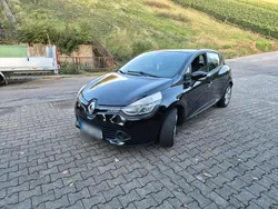 Schwarz Gebraucht 2016 Renault Clio IV Dynamique Limousine | 6.100 € (Fairer Preis)
