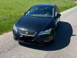 Schwarz Gebraucht 2014 Seat Leon Reference Kleinwagen | 6.500 € (Fairer Preis)