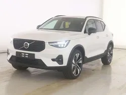 Weiß Gebraucht 2024 Volvo XC40 Ultra SUV | 42.490 € (Etwas zu teuer)