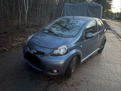 Silber Gebraucht 2009 Toyota Aygo Cool Kleinwagen | 1.990 € (Guter Preis)