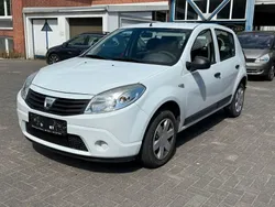 Weiß Gebraucht 2010 Dacia Sandero Ambiance Kleinwagen | 1.499 € (Guter Preis)