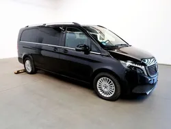 Schwarz Gebraucht 2024 Mercedes EQV300 Van / Kleinbus | 55.990 € (Teuer)