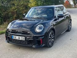 Schwarz Gebraucht 2025 Mini John Cooper Works Kleinwagen | 38.350 € (Fairer Preis)