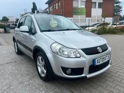 Grau Gebraucht 2008 Suzuki SX4 Club SUV | 7.490 € (Teuer)