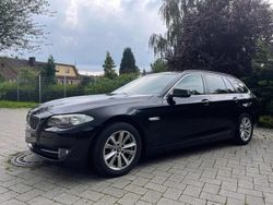 Schwarz Gebraucht 2012 BMW 520 Kombi | 8.499 € (Guter Preis)