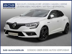 Metallicsonderlacki (weiß) Gebraucht 2020 Renault Mégane IV Bose Edition Limousine | 20.888 €