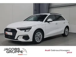 Ibisweiß Gebraucht 2023 Audi A3 Sportback e-tron Limousine | 28.970 € (Etwas zu teuer)