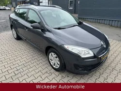 Grau Gebraucht 2012 Renault Mégane III Limousine | 3.890 € (Fairer Preis)
