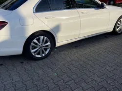 Weiß Gebraucht 2018 Mercedes C180 Limousine | 24.000 € (Teuer)
