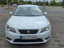 Weiß Gebraucht 2013 Seat Leon Limousine | 6.599 €