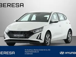 Atlas white / sol Neu 2025 Hyundai i20 Trend Limousine | 19.580 € (Guter Preis)