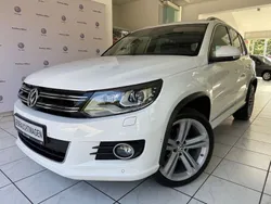 Weiß Gebraucht 2013 VW Tiguan R-line SUV | 16.900 € (Etwas zu teuer)