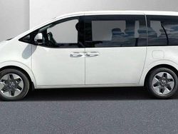 Weiß Gebraucht 2024 Hyundai Staria Van | 45.000 € (Guter Preis)