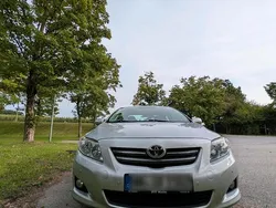 Silber Gebraucht 2008 Toyota Corolla Limousine | 6.390 € (Fairer Preis)