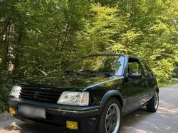 Grün Gebraucht 1991 Peugeot 205 GTi Kleinwagen | 12.300 €