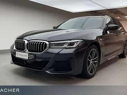 Sophistograu brillantefffekt Gebraucht 2022 BMW 530e Shadowline Kombi | 38.349 € (Fairer Preis)