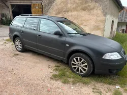 Schwarz Gebraucht 2002 VW Passat Kombi | 2.500 € (Fairer Preis)