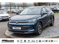 Blau Gebraucht 2025 VW Tiguan Life SUV | 35.295 € (Fairer Preis)