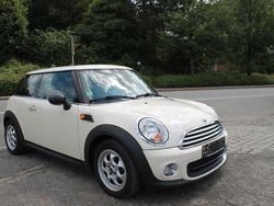 Weiß Gebraucht 2012 Mini ONE Pepper Kleinwagen | 4.999 € (Fairer Preis)