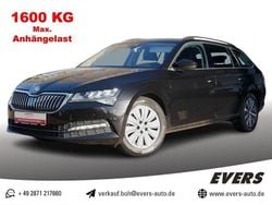 Schwarz magic perleeffekt Gebraucht 2023 Skoda Superb Ambition Kombi | 28.630 € (Guter Preis)