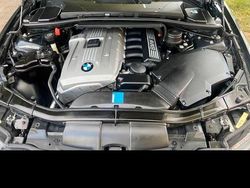 Grau Gebraucht 2006 BMW 330 Limousine | 8.500 € (Fairer Preis)