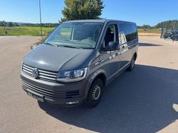Grau Gebraucht 2017 VW T6 Van | 15.990 €